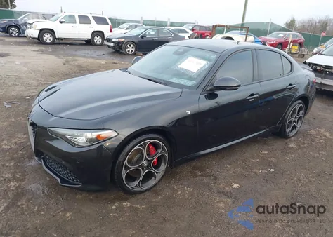 2022 Alfa Romeo Giulia Ti Awd z USA, uszkodzony, nr VIN ZARFANBN2N7652801